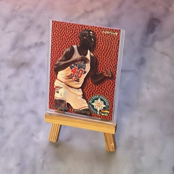 🏀Embossed Shawn Kemp 17 of 26 - Picture 2 of 7